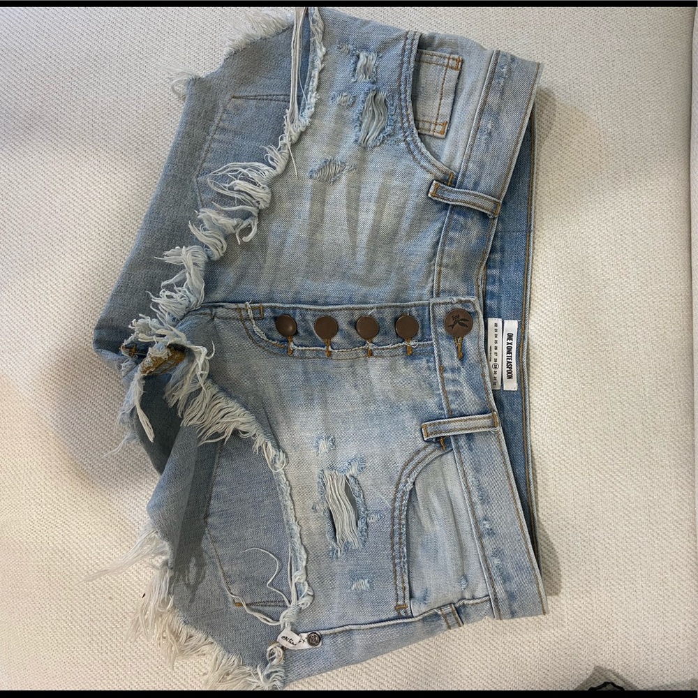 Size 29 one teaspoon shorts